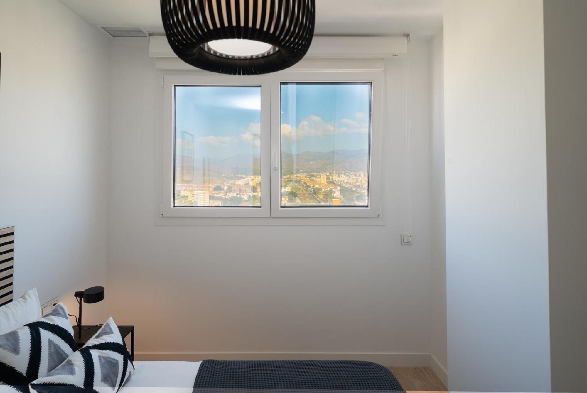 Apartamento Xpce Urban 4 Malaga Skyline - Free Parking Exterior foto